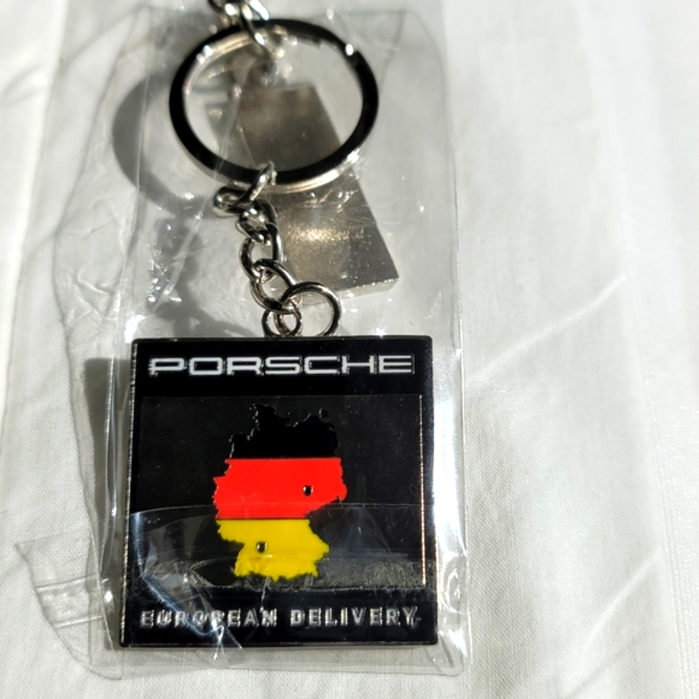 New!! Porsche Keychain - Picture 2 of 4